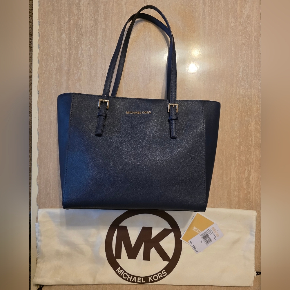 Michael Kors Shoulder Bag Jet Set Travel Leather Top Zip Tote Navy NEW WITH TAG! - Picture 2 of 10